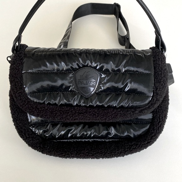 Pajar CANADA Handbag Crossbody Shearling Black New - Picture 6 of 9